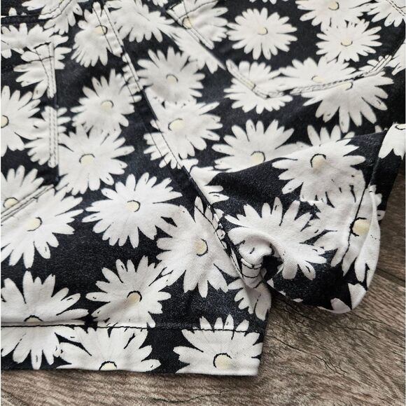 SO Sunflower Shorts Size 13 - Picture 9 of 9